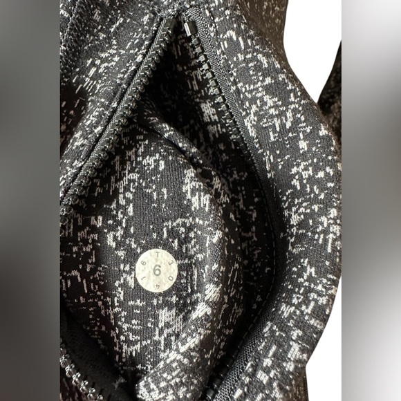 Lululemon Define Jacket Size 6 Diffuse Starlight Black Zip Up Fitted Activewear - Picture 8 of 10